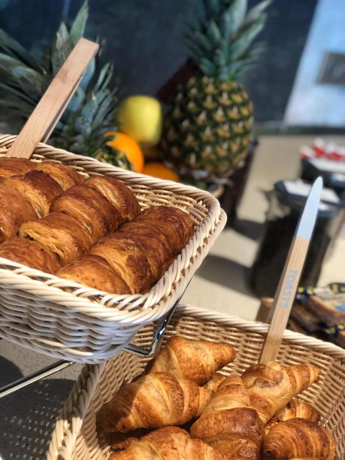 Hotel Ibis Styles Clermont-Ferrand Aeroport Zewnętrze zdjęcie