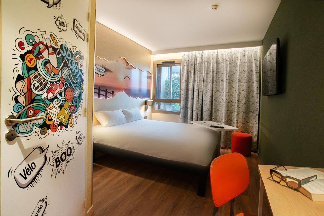 Hotel Ibis Styles Clermont-Ferrand Aeroport Zewnętrze zdjęcie