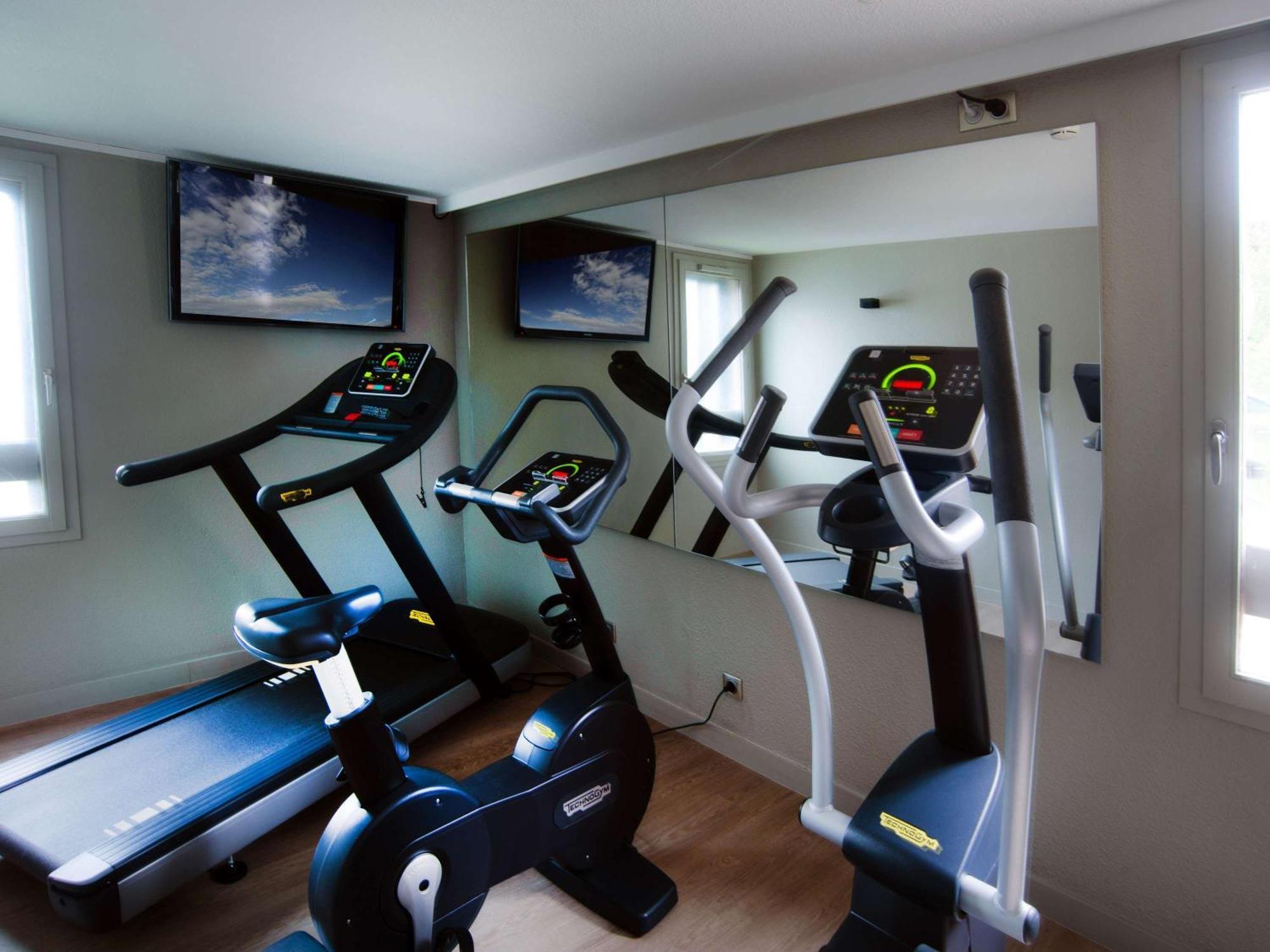 Hotel Ibis Styles Clermont-Ferrand Aeroport Zewnętrze zdjęcie