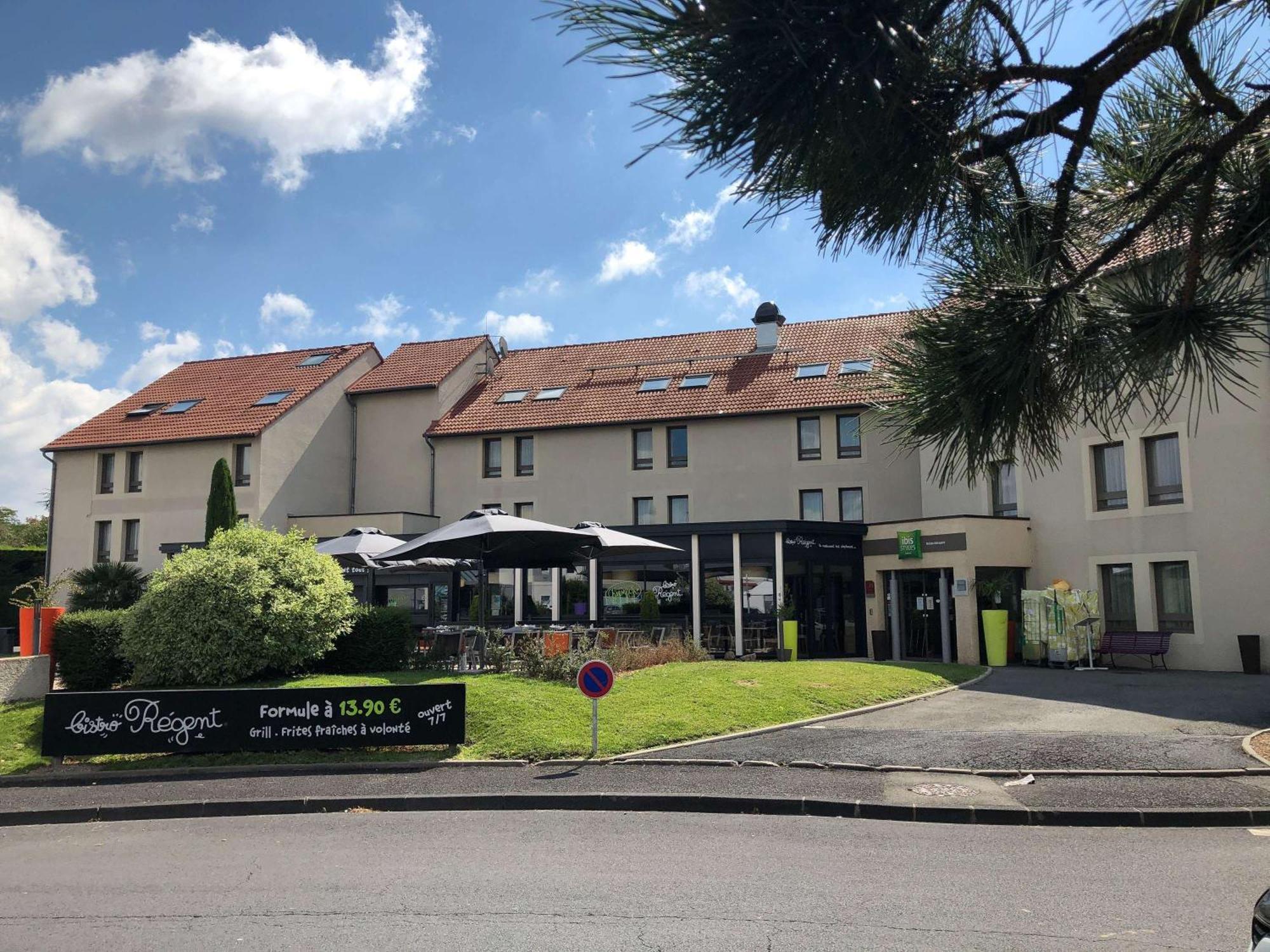 Hotel Ibis Styles Clermont-Ferrand Aeroport Zewnętrze zdjęcie